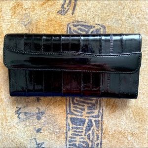 Victory woman’s leather wallet ** 2/$35.00**